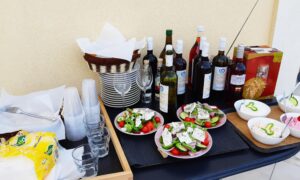 Kreeka pidu, Santorini, Kreeka veinid, Kreeka salat